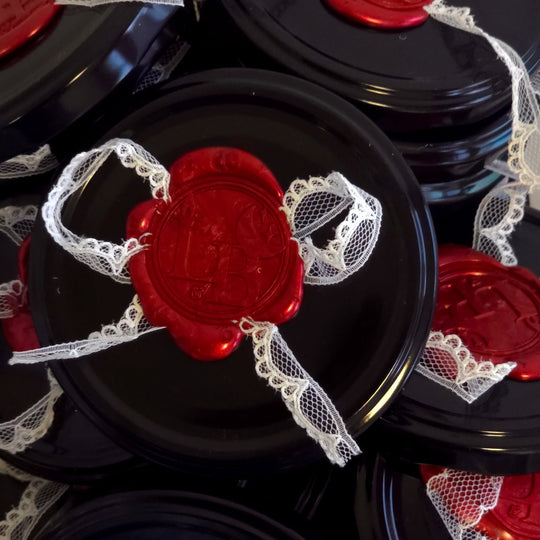 BLOOD ON SNOW - candle 