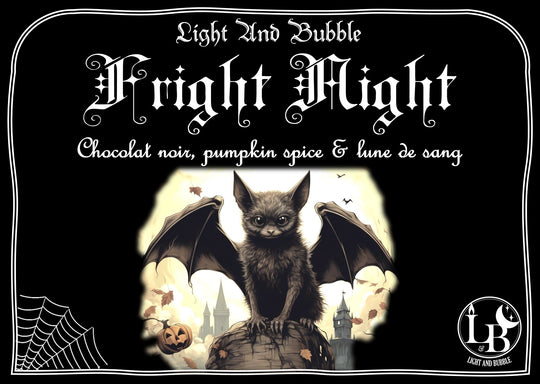 FRIGHT NIGHT - bougieDescription -SEASONAL PRODUCT- Fright Night est un charme vampiresque étreint d'obscurité éternelle. Un mélange séduisant de chocolat noir et de pumpkin spice éveillant une magie ensorcelante, tandis que la pleine lune d'octobre révèl